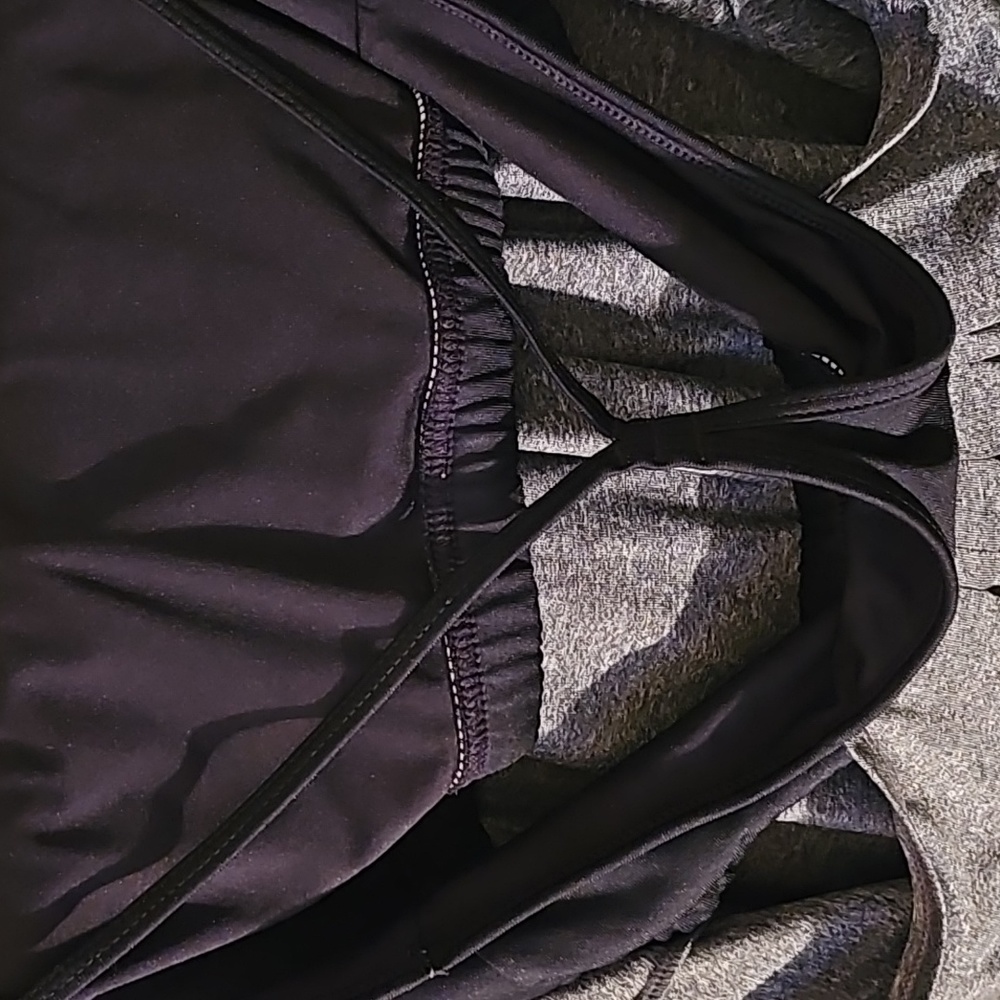 Active wear top - Picture 3 of 8